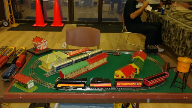 portable model train tables